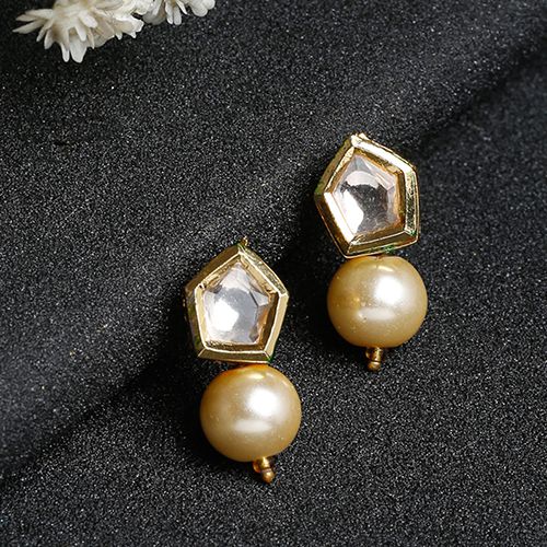 Sparking Kundan Studs Set