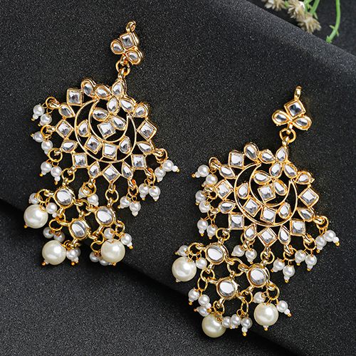 Sparkling Kundan   Pearl Earrings