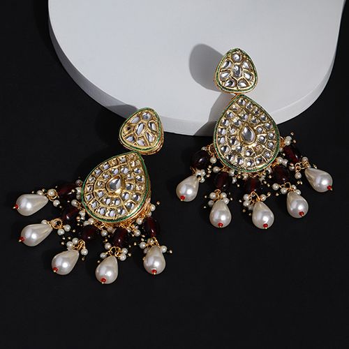 Timeless Kundan Jewelry Set