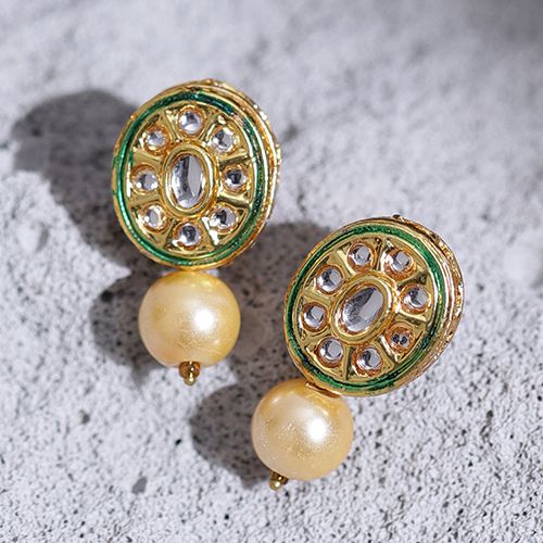 Elegant Kundan Studs for Every Occasion