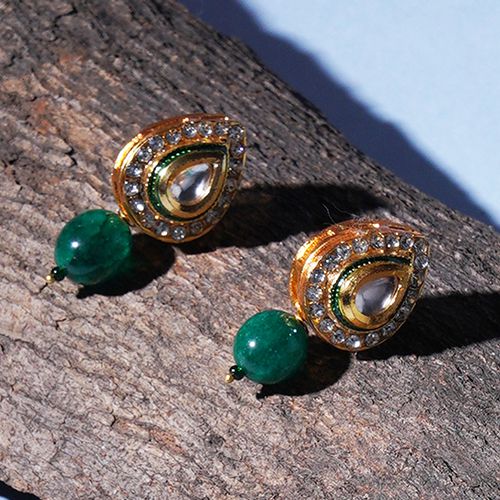 Luxurious Emerald Kundan Earrings