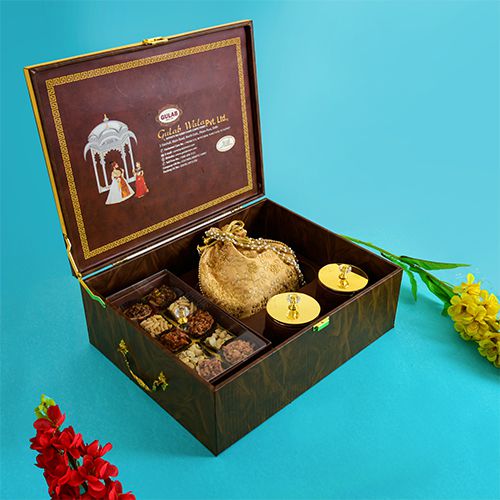 Premium Sweets N Nuts Gift Box